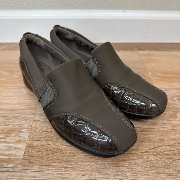 Clarks Collections Gael Beam Faux Alligator Slip On Loafer Shoes - Picture 1 of 11